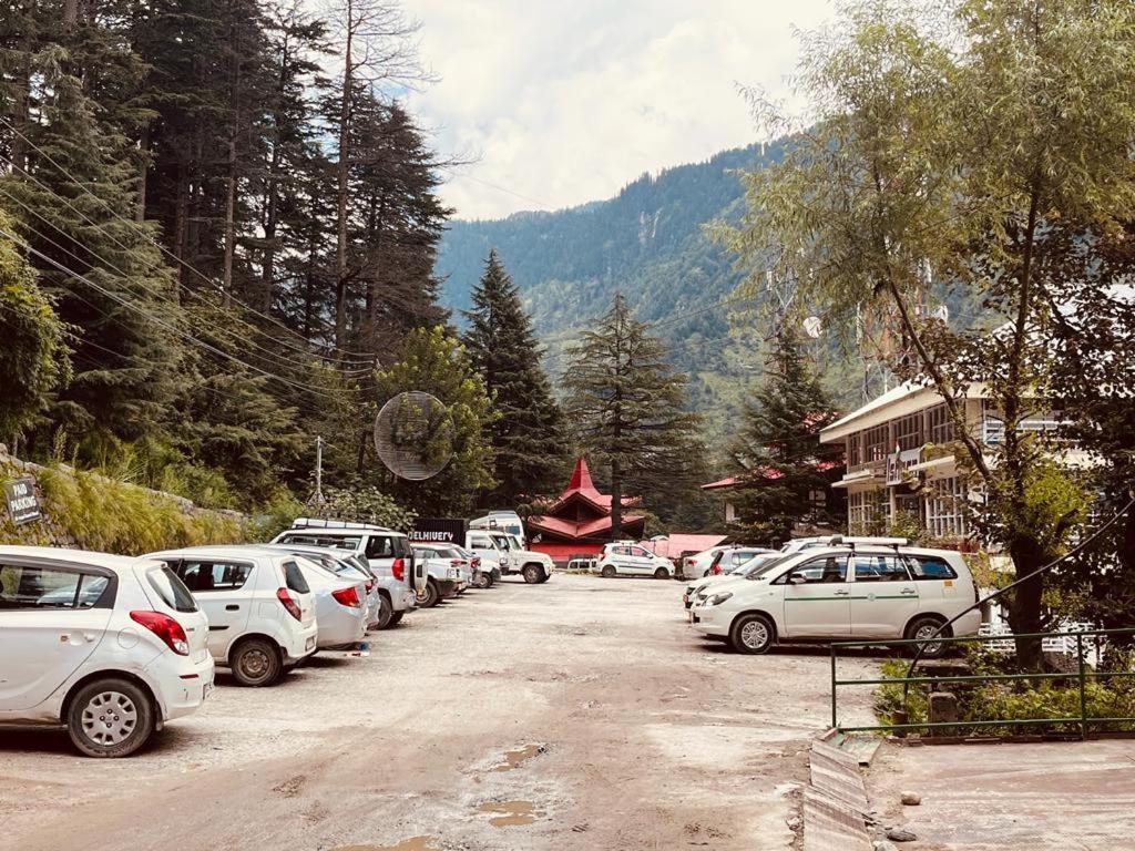 Hotel Royal Residency Manāli Exterior foto