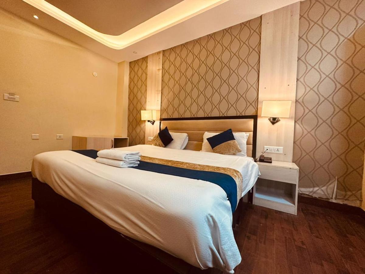 Hotel Royal Residency Manāli Exterior foto