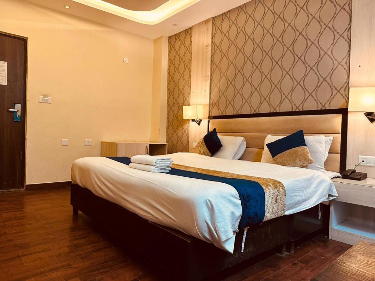 Hotel Royal Residency Manāli Exterior foto